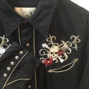 Roper Scull and Poppies Embroidered Western Shirt L